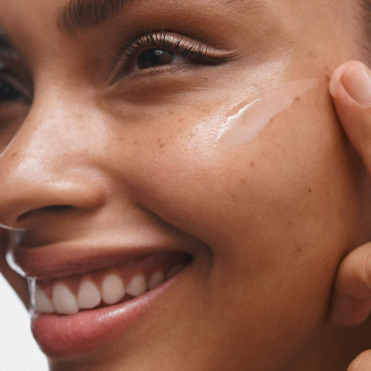 سرم ضد لک کلینیک مدل Even Better حجم 50 میلی لیتر