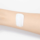 کرم ضد آفتاب روشن کننده و آبرسان SPF50 فارم استی Farm Stay مدل Hyaluronic Acid Water Tox